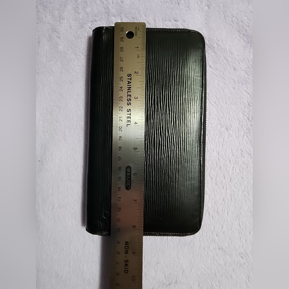 Louis Vuitton Black Epi Zippy Organizer - Picture 2 of 16